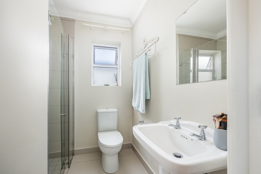2 Bedroom Property for Sale in Koelenhof AH Western Cape